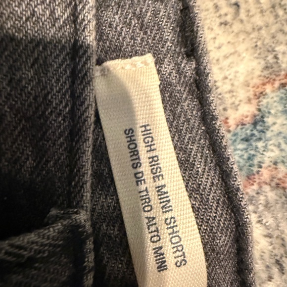 Universal Thread Women's Black Distressed Jean Shorts - Picture 3 of 4